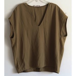 Everlane Green V-Neck Blouse - Size 6